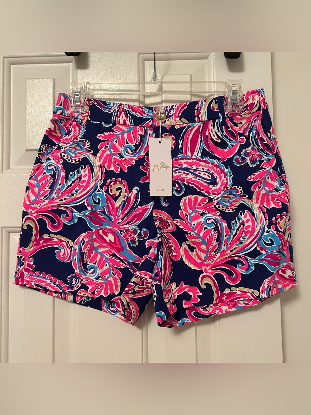 Lilly Pulitzer Gretchen High Rise Shorts 5" Inseam Multi Flitting About Size 4